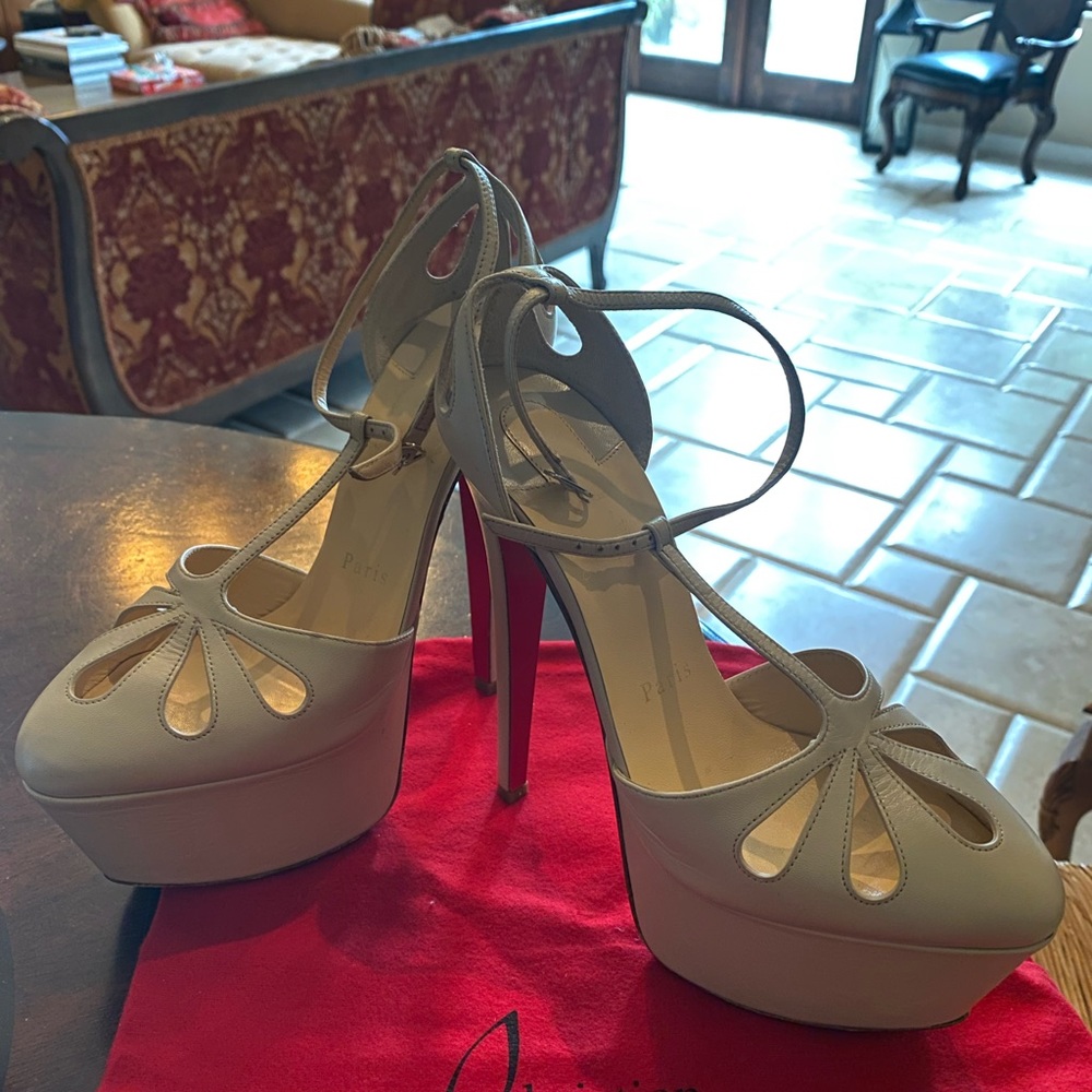 Louboutins Amyada heels